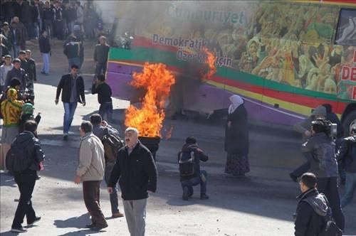 Diyarbakır'da olaylı Nevruz