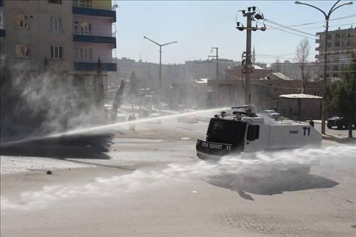 Diyarbakır'da olaylı Nevruz