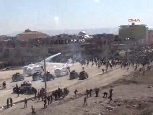 Güneydoğu'da gergin Nevruz