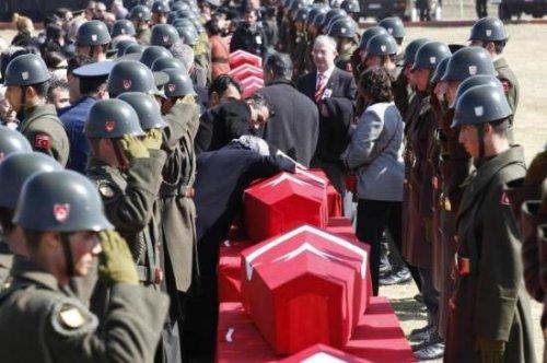 Afganistan şehitlerine son görev