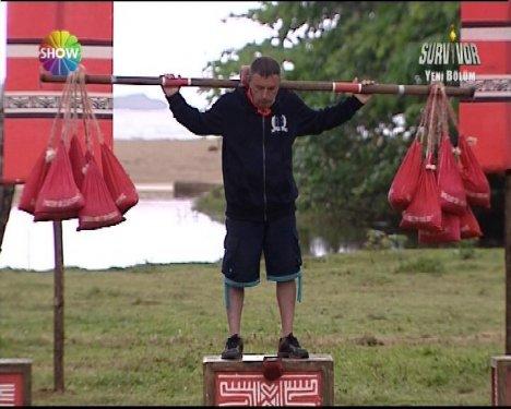 Topaloğlu Survivor'da 20'lik rakibini alt etti - Resim 20
