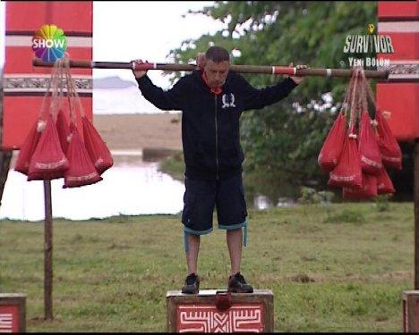 Topaloğlu Survivor'da 20'lik rakibini alt etti - Resim 18