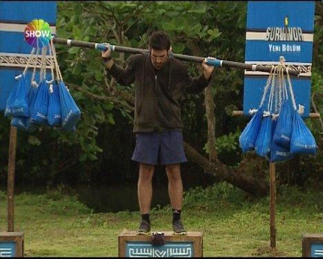 Topaloğlu Survivor'da 20'lik rakibini alt etti - Resim 14