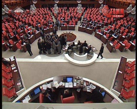 Altan Tan AK Parti'li vekilin üzerine yürüdü - Resim 5