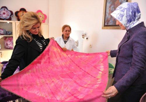 Hayrünnisa Gül çocuk evini ziyaret etti - Resim 10