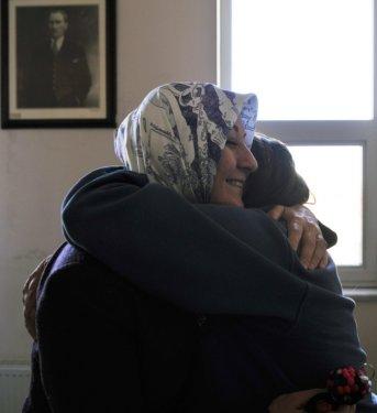 Hayrünnisa Gül çocuk evini ziyaret etti - Resim 5