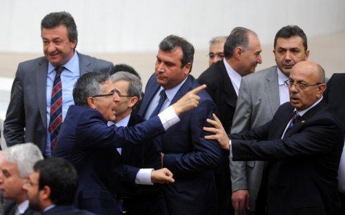 Meclis'te gerginlik