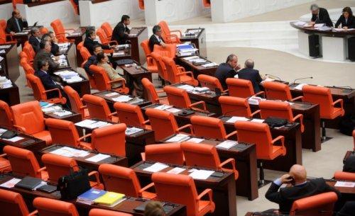 Meclis Genel Kurulu'ndaki CHP protestosu - Resim 4