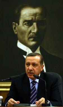 Başbakan'dan basın açıklaması