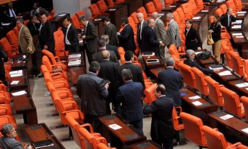 Meclis Genel Kurulu'ndaki CHP protestosu - Resim 5