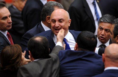 Meclis Genel Kurulu'ndaki CHP protestosu - Resim 10