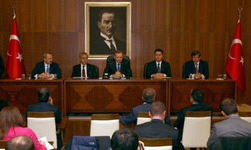 Başbakan'dan basın açıklaması