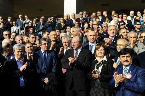 Aziz Kocaoğlu: Çete reisi değil Belediye Başkanı'yım - Resim 9