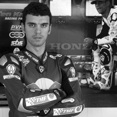 40 farklı gözün objektifinden Yüz Kumbarası