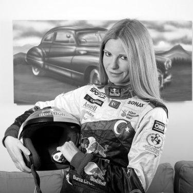 40 farklı gözün objektifinden Yüz Kumbarası