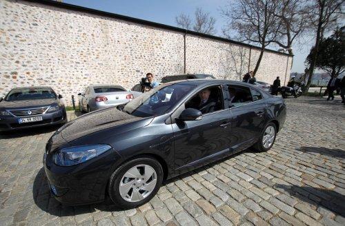 Başbakan Erdoğan elektrikli otomobil kullandı - Resim 2