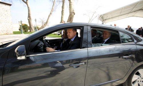 Başbakan Erdoğan elektrikli otomobil kullandı - Resim 4