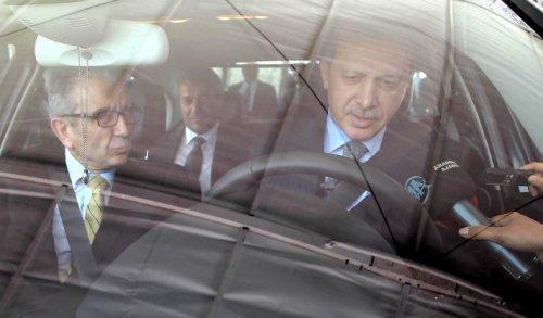 Başbakan Erdoğan elektrikli otomobil kullandı - Resim 6