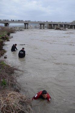 Çaycuma'da köprü çöktü: 15 kişi kayıp