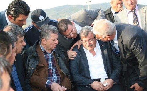 Çaycuma'da köprü çöktü: 15 kişi kayıp