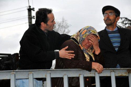 Çaycuma'da köprü çöktü: 15 kişi kayıp