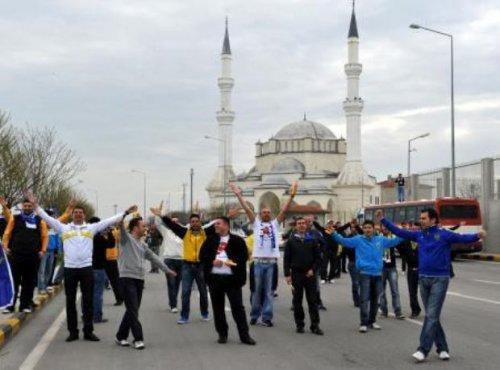 Fenerbahçe'den Novi Pazar'a müthiş karşılama