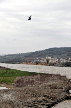 Çaycuma'da köprü çöktü: 15 kişi kayıp