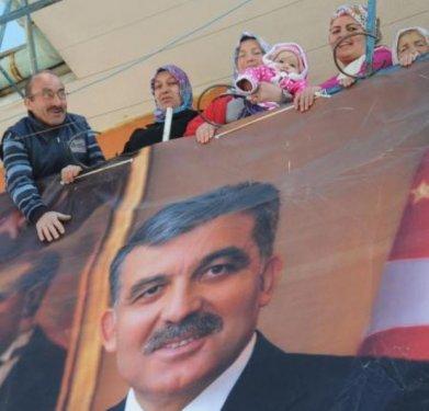 Gül denizaltıdaki resimlerini Twitter'da paylaştı - Resim 8