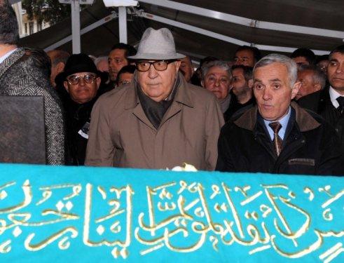 Meral Okay son yolculuğuna uğurlandı