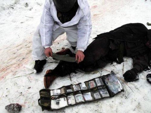 3 oda 1 salon PKK'lı sığınağı bulundu  - Resim 3