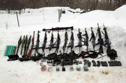 3 oda 1 salon PKK'lı sığınağı bulundu  - Resim 11