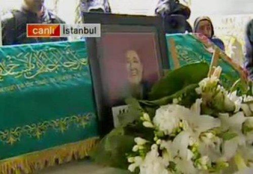 Meral Okay son yolculuğuna uğurlandı