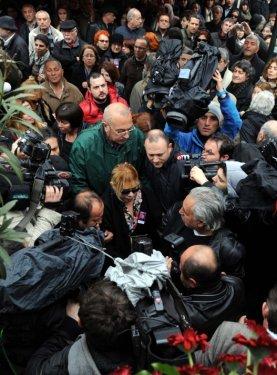 Meral Okay son yolculuğuna uğurlandı