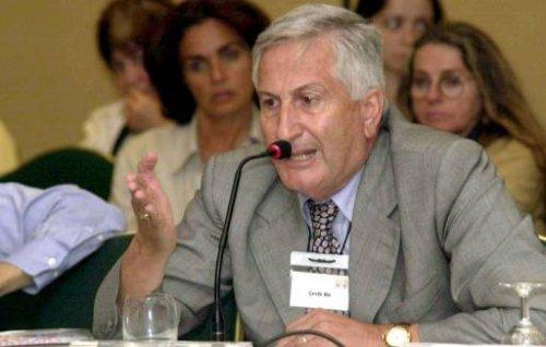 Kare kare Emekli Orgeneral Çevik Bir