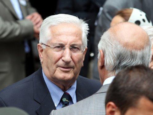 Kare kare Emekli Orgeneral Çevik Bir