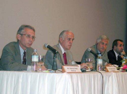 Kare kare Emekli Orgeneral Çevik Bir