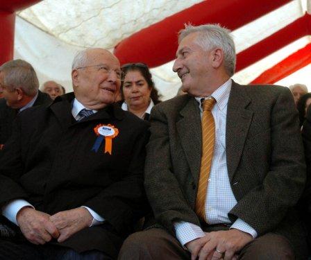 Kare kare Emekli Orgeneral Çevik Bir