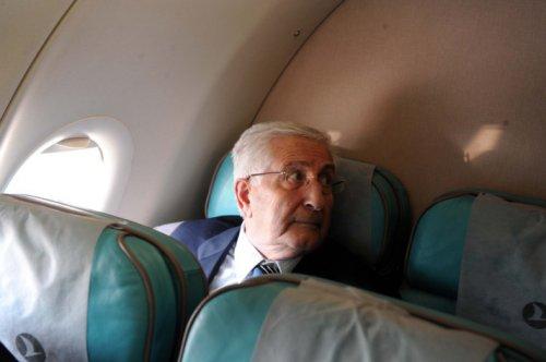 Çevik Bir'in operasyon sonrası ilk fotoğrafları - Resim 1