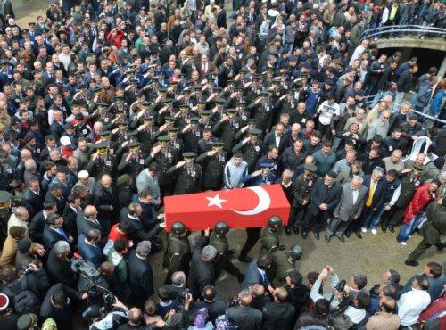 Konya ve Rize şehitlerini uğurladı - Resim 15