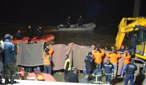 Filyos Çayı'na düşen kayıp minibüs bulundu - Resim 11