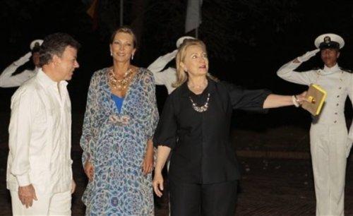 Hillary Clinton alemlere aktı - Resim 9