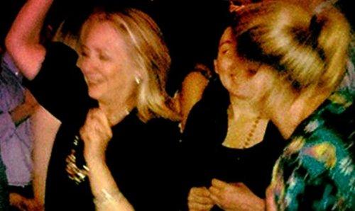 Hillary Clinton alemlere aktı - Resim 11