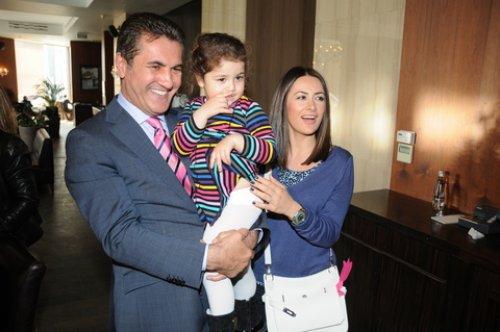 Mustafa Sarıgül torunu ile