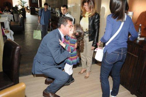 Mustafa Sarıgül torunu ile