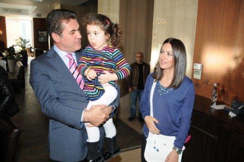 Mustafa Sarıgül torunu ile