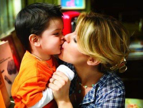 Gülben Ergen ve çocukları