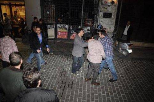Beyoğlu'nda Timur Acar'a saldırı 