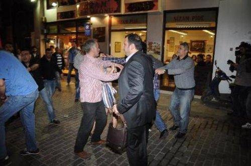 Beyoğlu'nda Timur Acar'a saldırı 