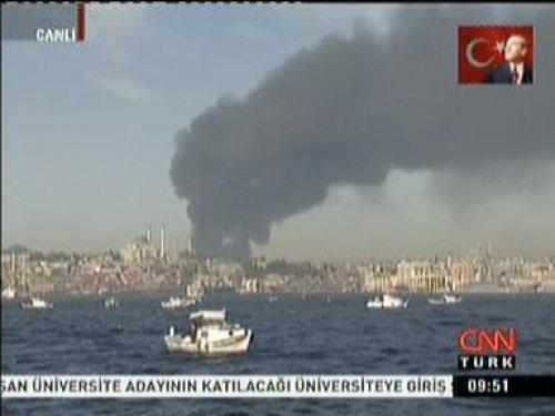 İstanbul Zeytinburnu'nda tekstil fabrikası yangını - Resim 1