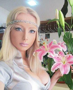 Operasyonla Barbie oldu